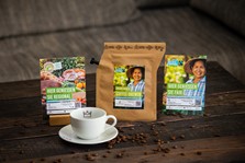 Tischaufsteller und "Give-Away" des Fairtrade-Landkreises.